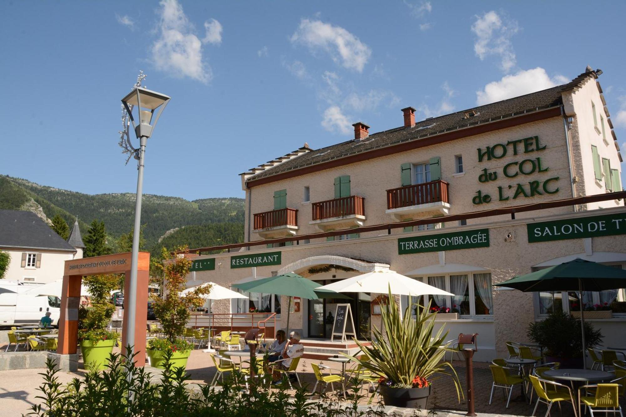 Logis Hotel - Le Col De L'Arc Ланс-ан-Веркор Экстерьер фото